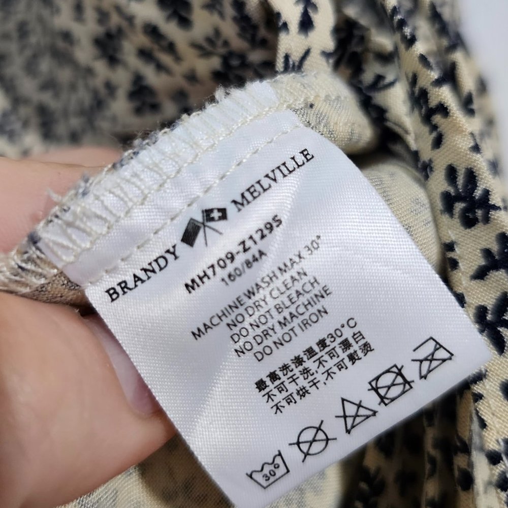 🏷️NWT Brandy Melville Floral Wrap Sleeveless Midi Dress In Beige/Black - OS - Picture 8 of 10